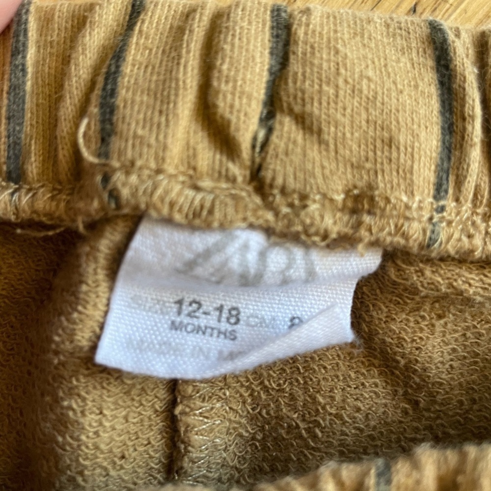 Dinosaur Baby set Zara and Tommy Bahama - Picture 4 of 8